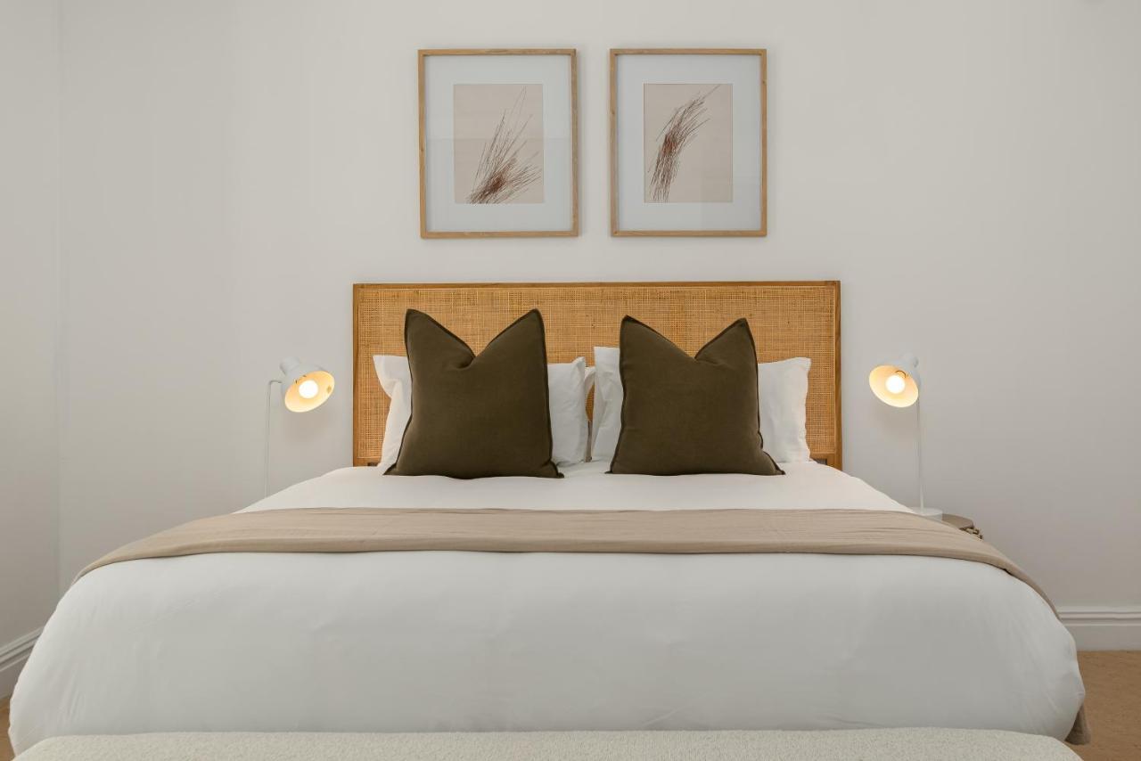 Apartment 1 Victoria Road Unit 3 *