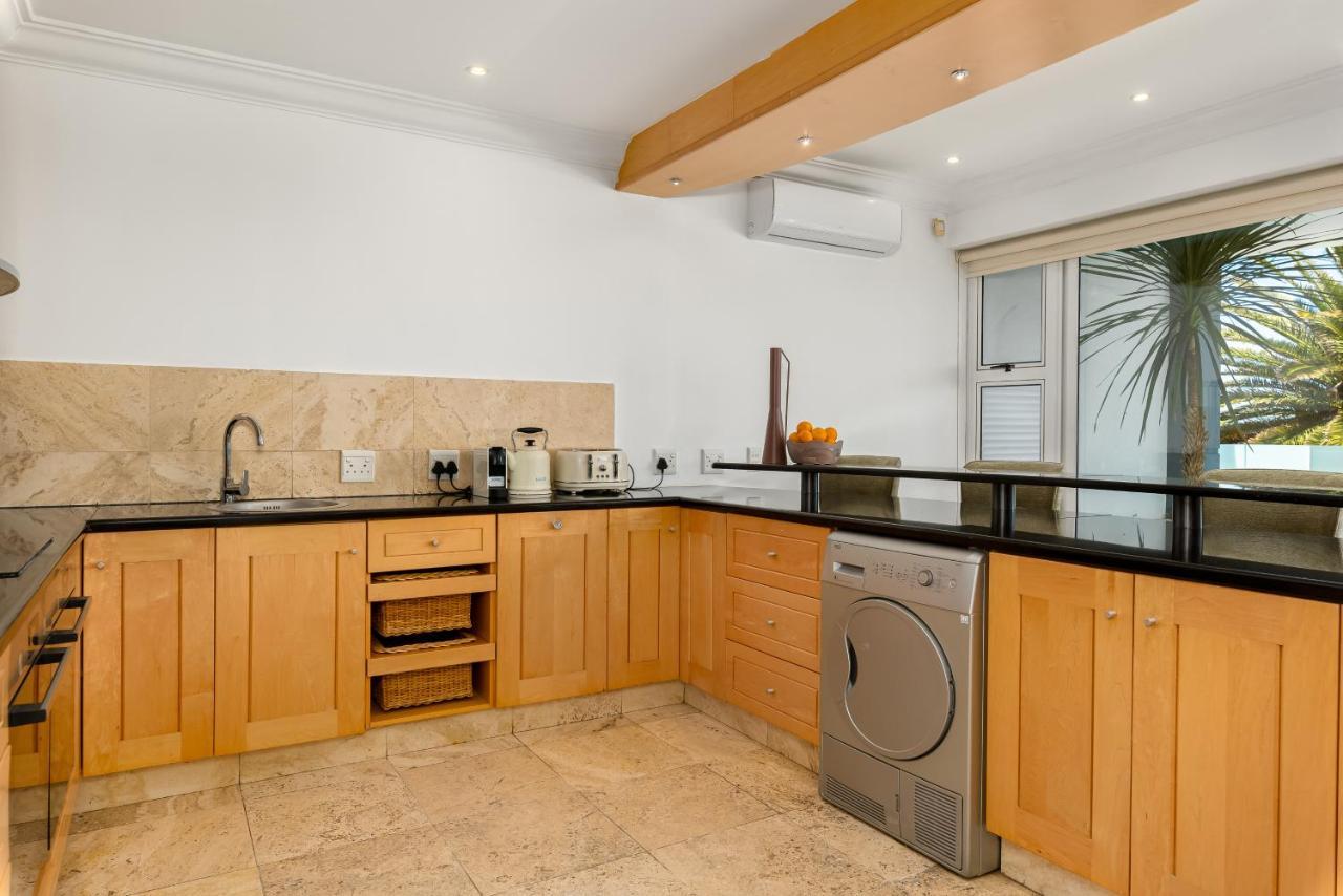 1 Victoria Road Unit 3 *