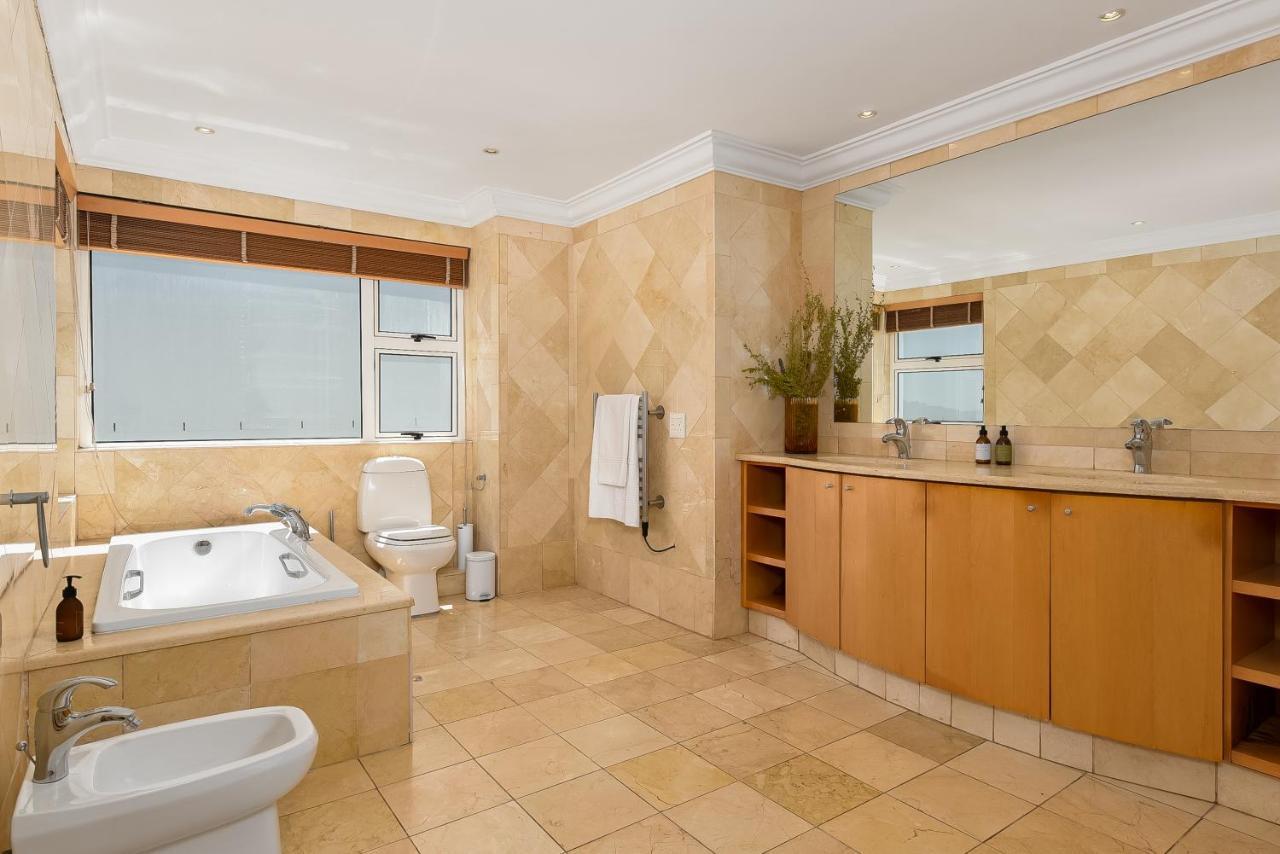 Apartment 1 Victoria Road Unit 3 Cape Town